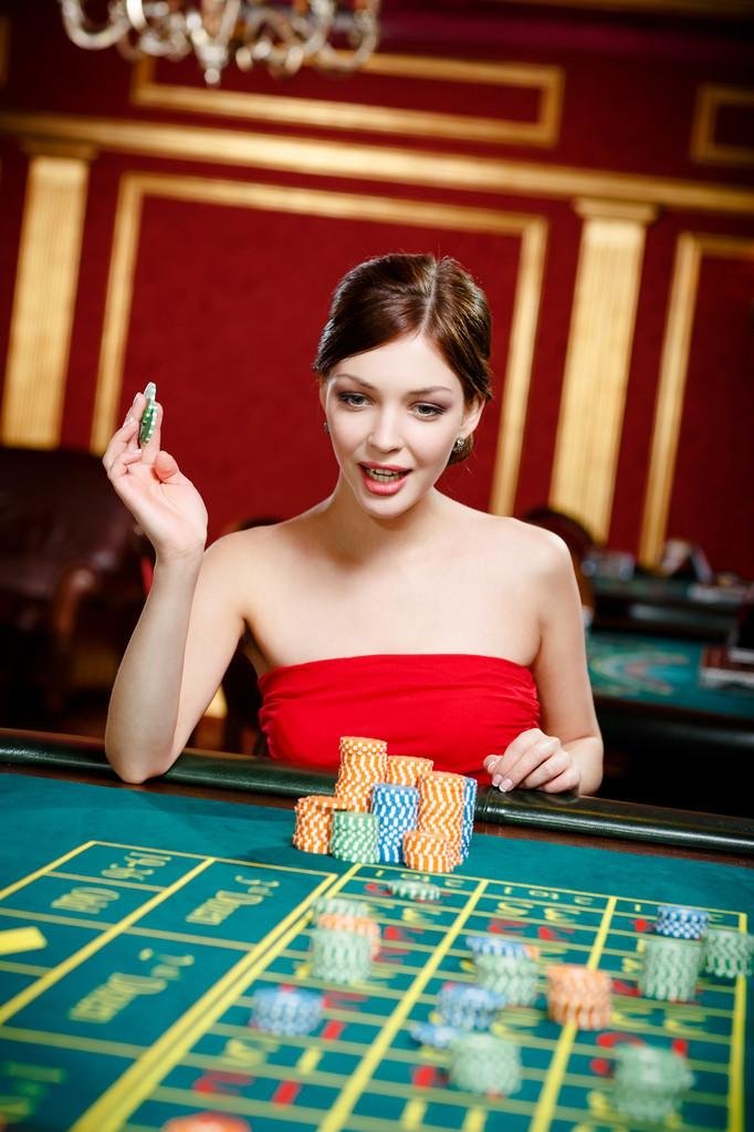 Filipino player enjoying online sports betting on a smartphone
